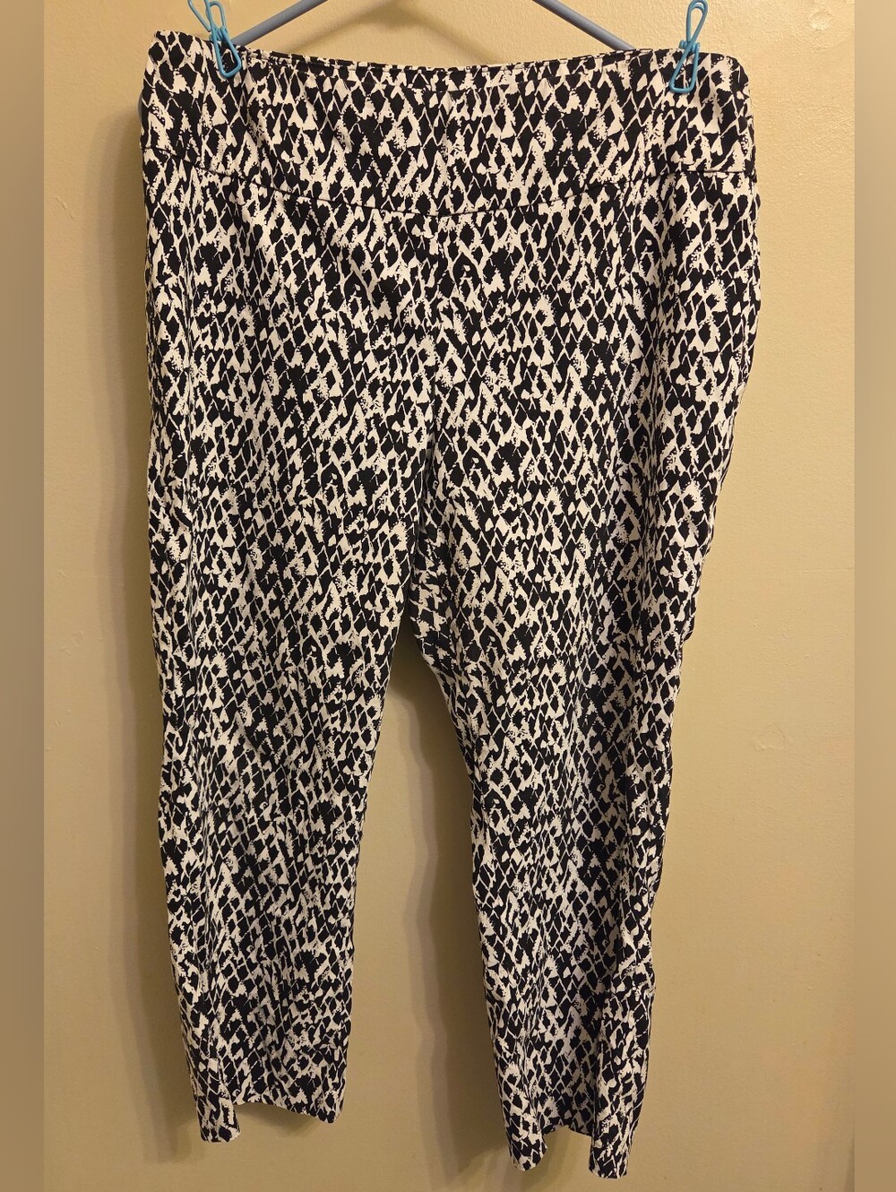 Tribal Black White Snakeskin Print Stretch Ankle Pants 12 Mob Wife Desk 2 Dinner